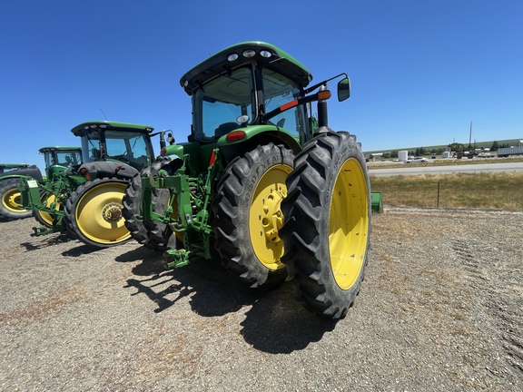 2015 John Deere 7210R Tractor