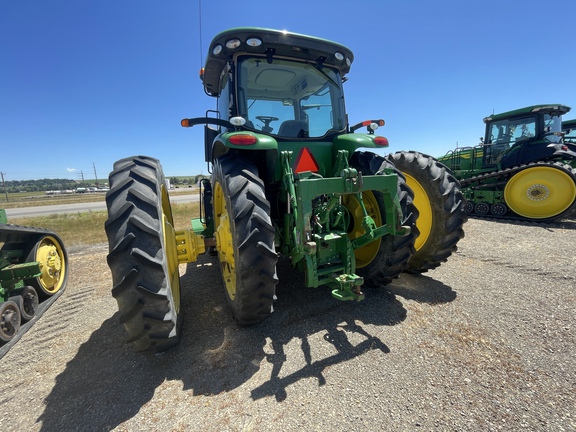 2015 John Deere 7210R Tractor