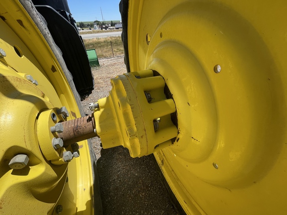 2015 John Deere 7210R Tractor