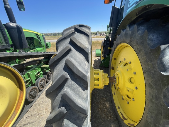 2015 John Deere 7210R Tractor