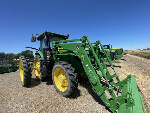2015 John Deere 7210R Tractor