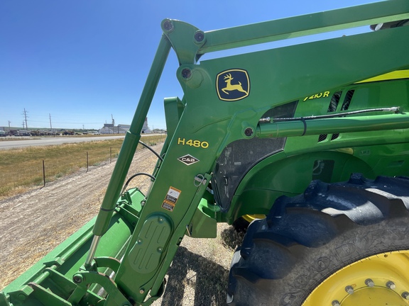 2015 John Deere 7210R Tractor