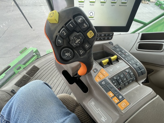 2024 John Deere S780 Combine