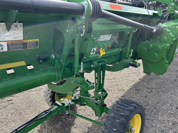 2024 John Deere HD35R Header Combine