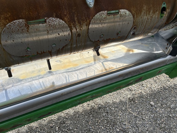 2024 John Deere HD35R Header Combine