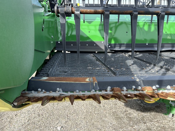 2024 John Deere HD35R Header Combine