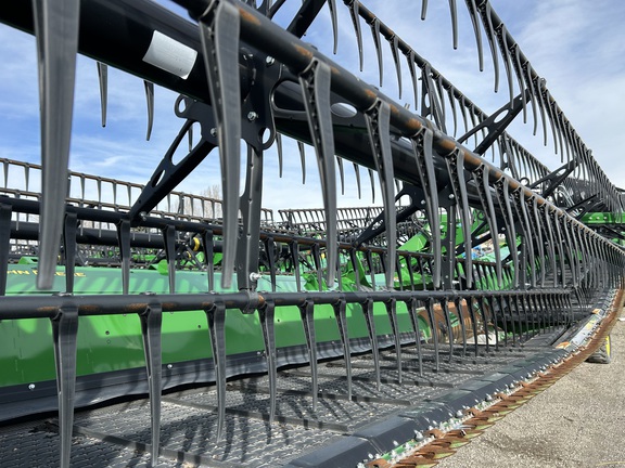 2024 John Deere HD35R Header Combine