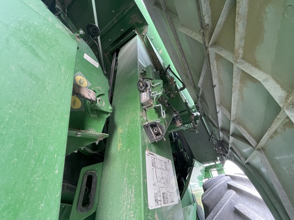 2024 John Deere S780 Combine
