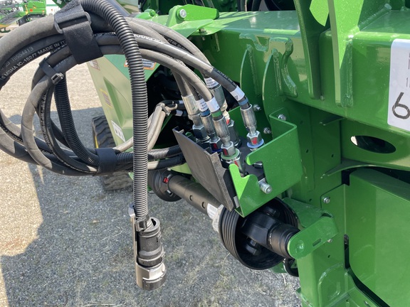 2024 John Deere HD35R Header Combine