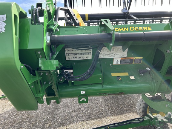 2024 John Deere HD35R Header Combine