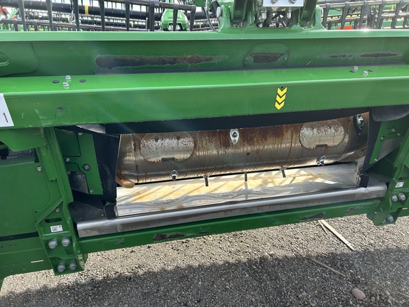 2024 John Deere HD35R Header Combine