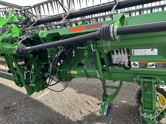 2024 John Deere HD35R Header Combine