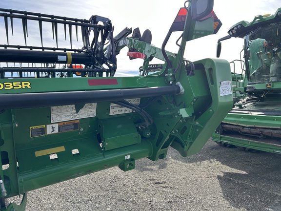2024 John Deere HD35R Header Combine