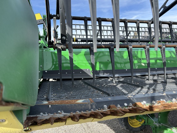 2024 John Deere HD35R Header Combine