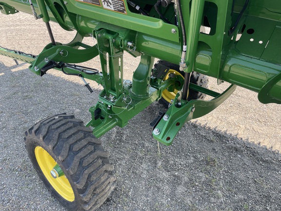 2024 John Deere HD35R Header Combine