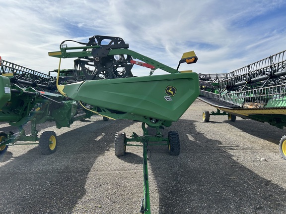 2024 John Deere HD35R Header Combine
