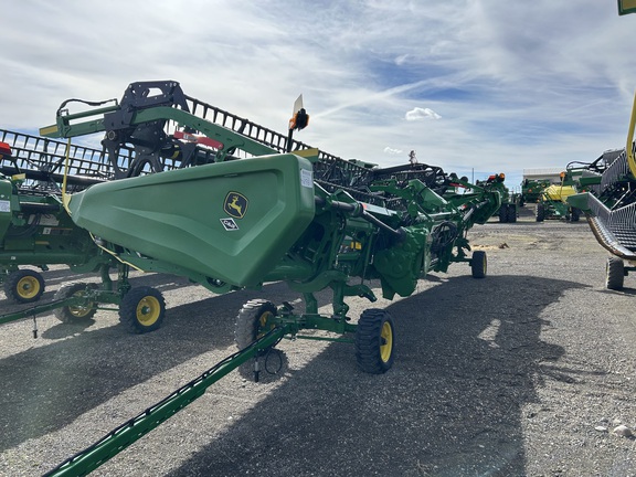 2024 John Deere HD35R Header Combine