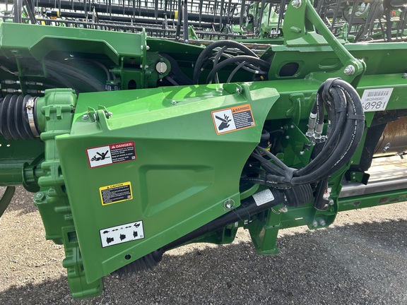 2024 John Deere HD35R Header Combine
