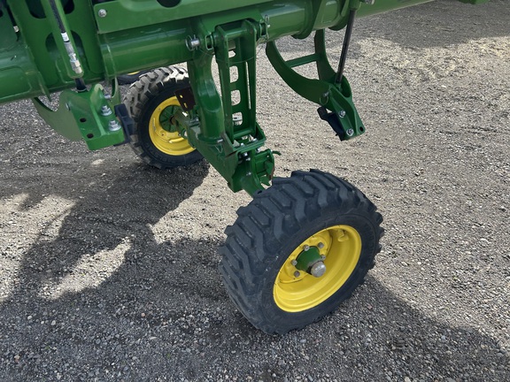 2024 John Deere HD35R Header Combine