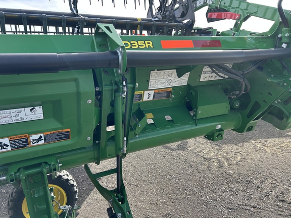 2024 John Deere HD35R Header Combine