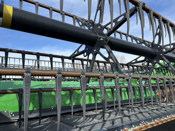 2024 John Deere HD35R Header Combine