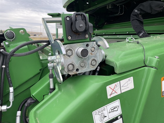 2024 John Deere S780 Combine