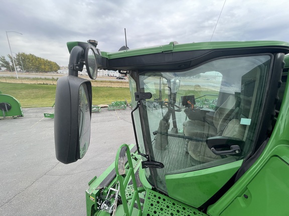 2024 John Deere S780 Combine