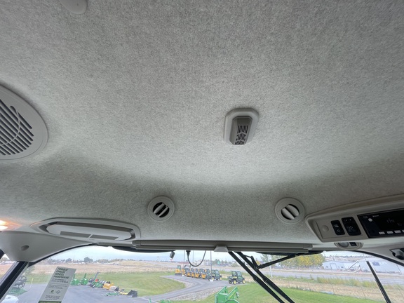 2024 John Deere S780 Combine