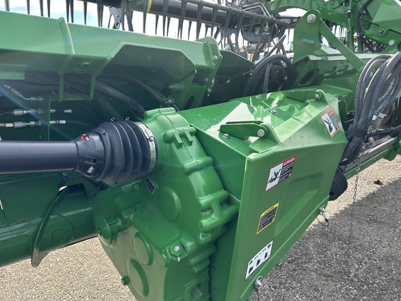 2024 John Deere HD35R Header Combine