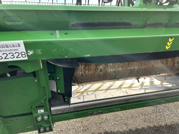 2024 John Deere HD35R Header Combine