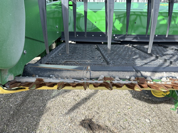 2024 John Deere HD35R Header Combine