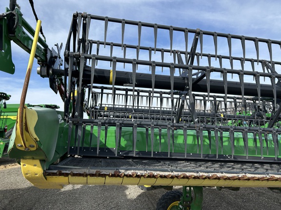 2024 John Deere HD35R Header Combine