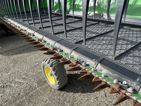 2024 John Deere HD35R Header Combine