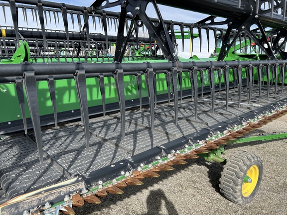 2024 John Deere HD35R Header Combine