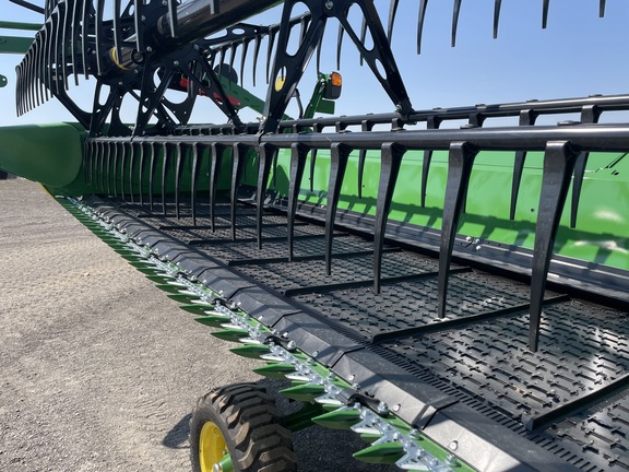 2024 John Deere HD35R Header Combine