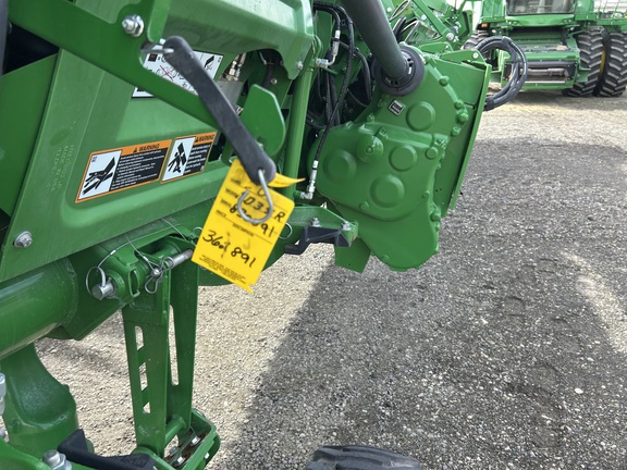 2024 John Deere HD35R Header Combine