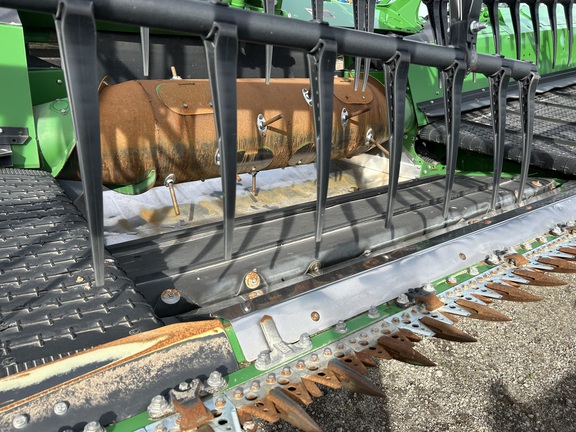 2024 John Deere HD35R Header Combine