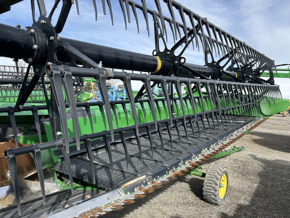 2024 John Deere HD35R Header Combine