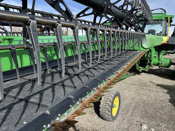 2024 John Deere HD35R Header Combine