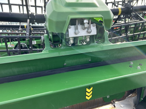 2024 John Deere HD35R Header Combine
