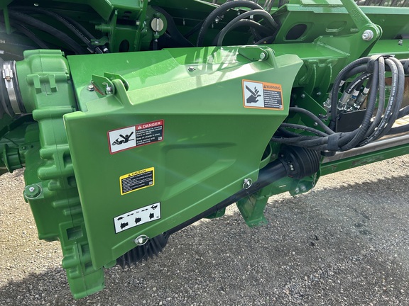 2024 John Deere HD35R Header Combine