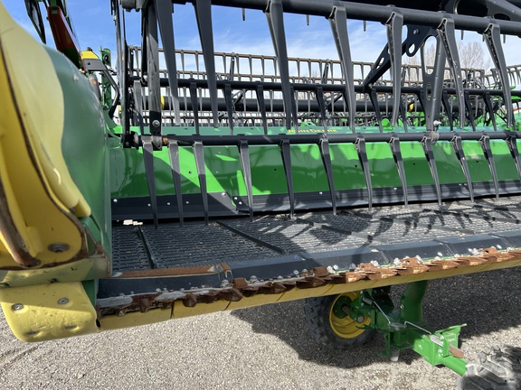 2024 John Deere HD35R Header Combine