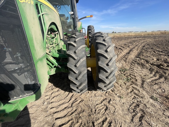 2015 John Deere 8270R Tractor