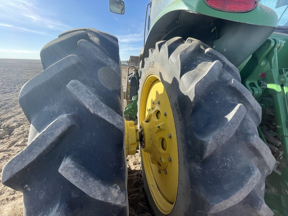 2015 John Deere 8270R Tractor