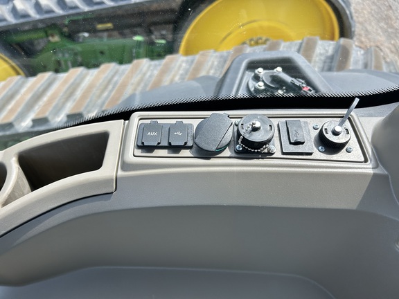 2022 John Deere 8RT 370 Tractor Rubber Track