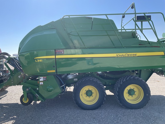 2023 John Deere L341 Baler/Big Square