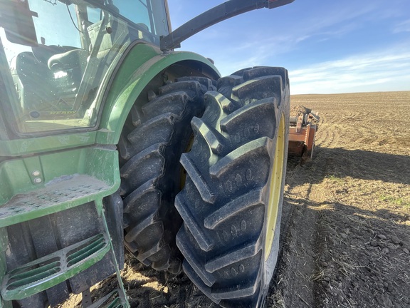 2009 John Deere 8330 Tractor