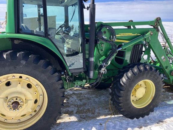 2008 John Deere 7230 Premium Tractor