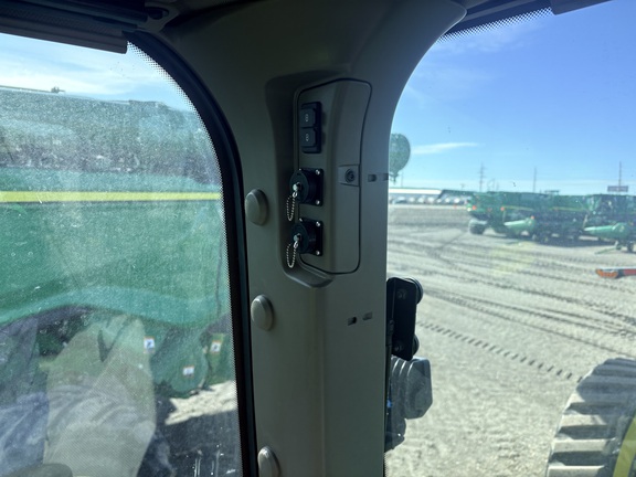2023 John Deere 8RT 370 Tractor Rubber Track