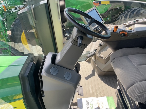 2022 John Deere 8RT 370 Tractor Rubber Track